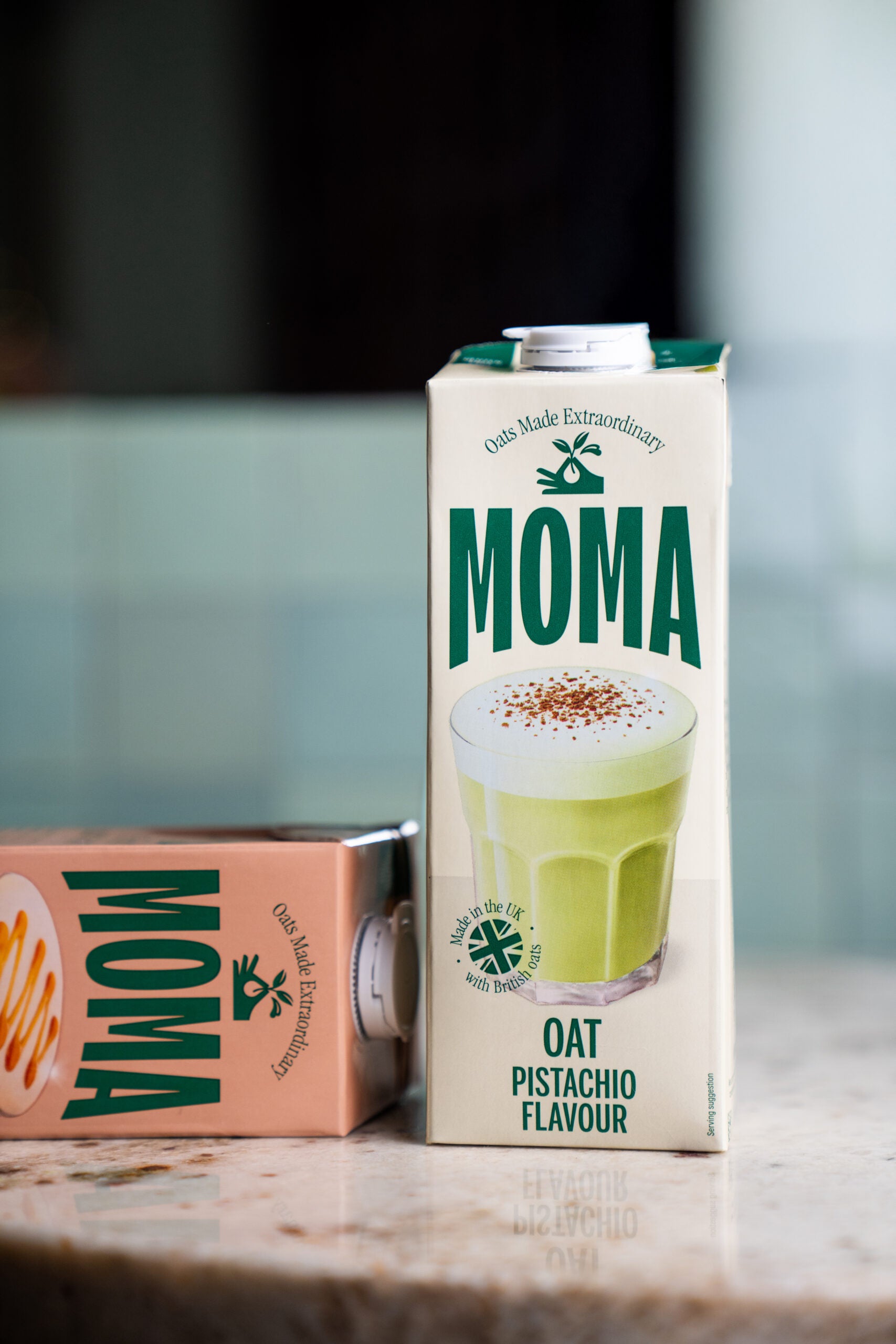 Napój owsiany MOMA Pistachio 1L