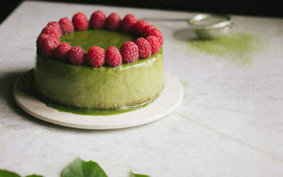 Matcha cheesecake z malinami