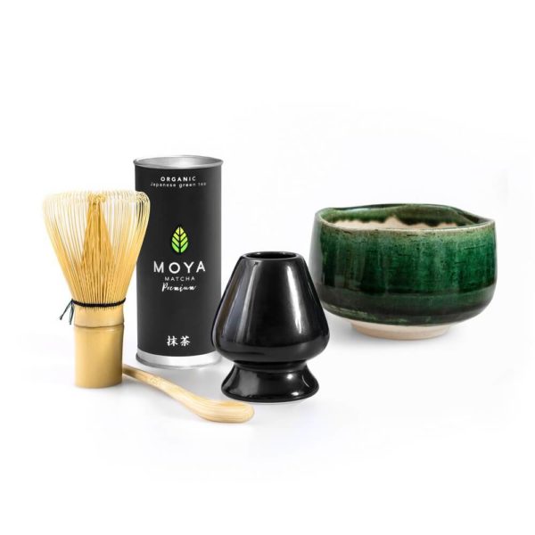 Set per la cerimonia del tè matcha Menou Red con 30 g di matcha bio,  79,99 €