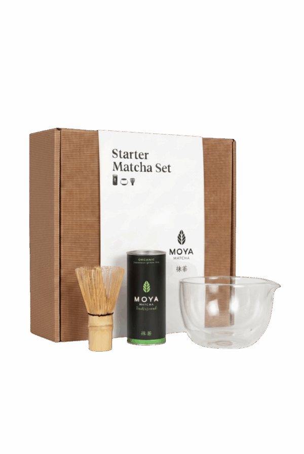 Moya Matcha Starter set glass matcha bowl with a spout